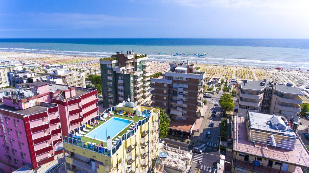 Hotel Soleblu リミニ エクステリア 写真